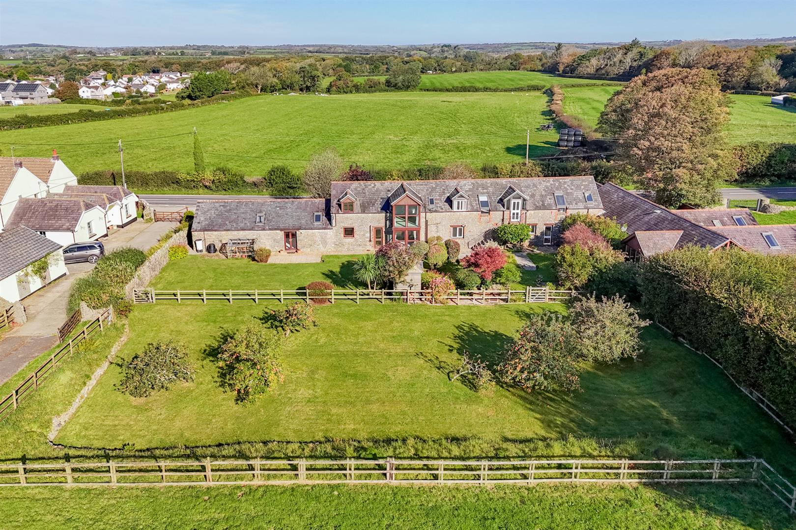 1 Little Highway Mews, Pennard Road, Pennard, Swansea, SA3 2AD